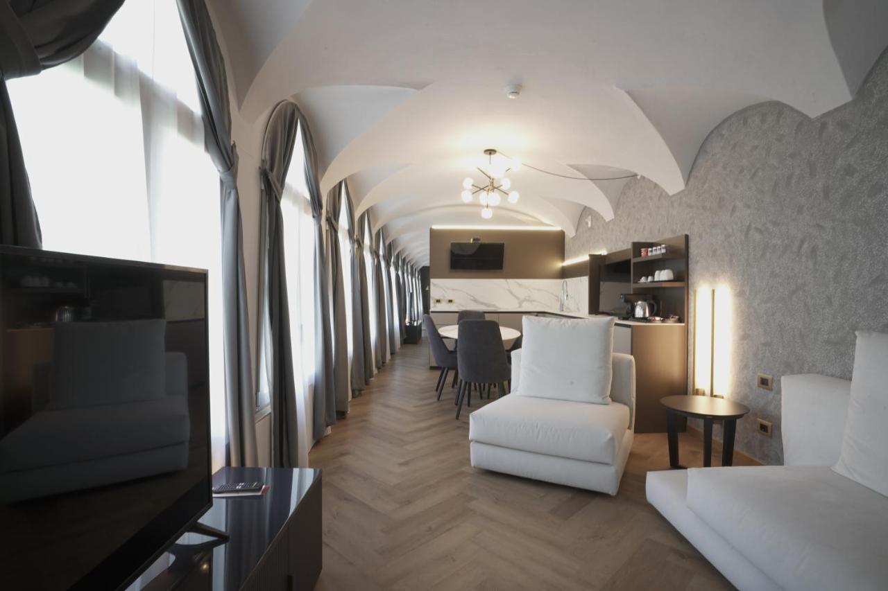 ホテル Palazzo Santo Spirito ベルガモ エクステリア 写真